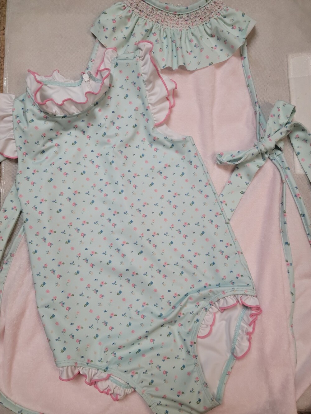 Edgehill collection Pink Green Floral sz 7 swimsuit & coverup
